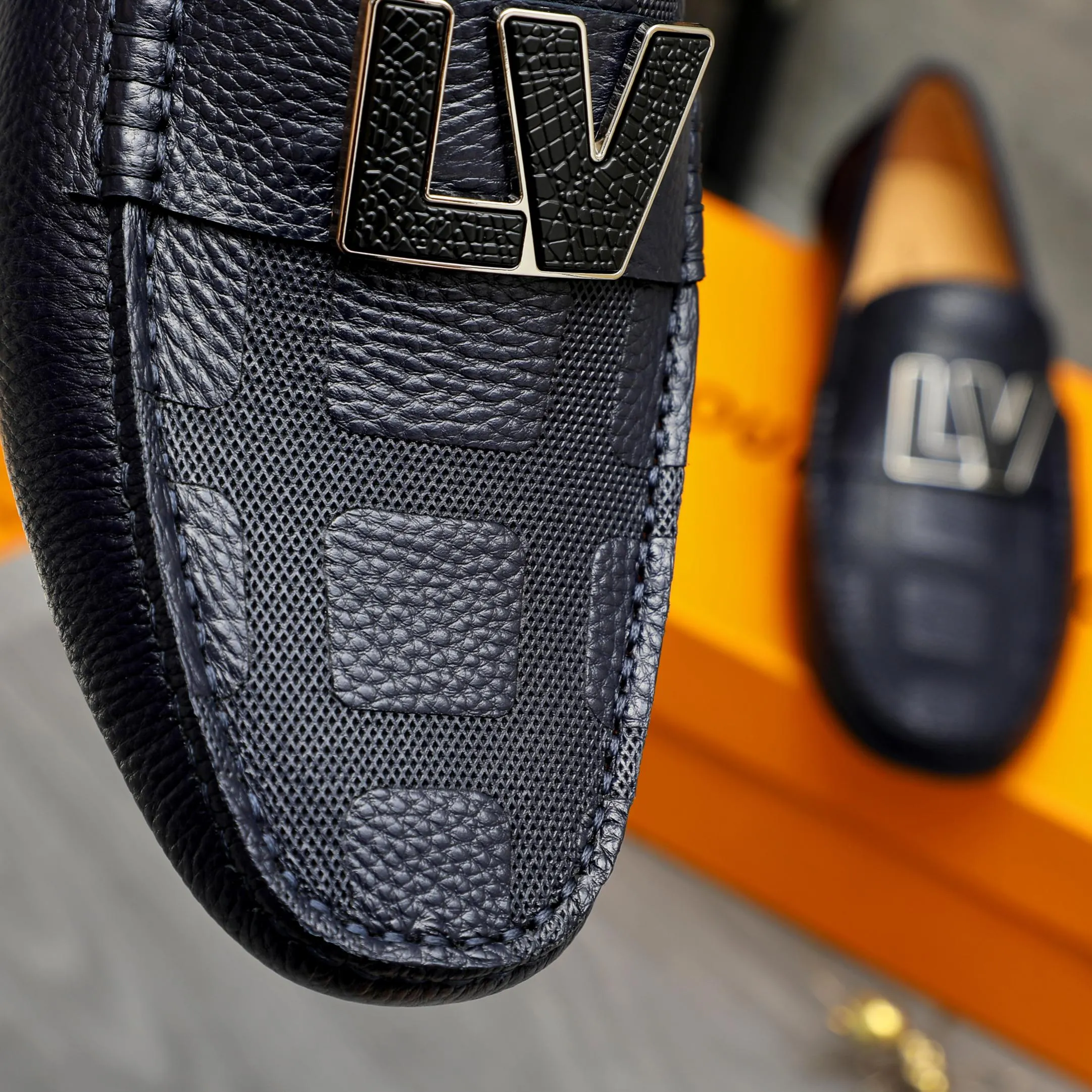 Men's shoes 💰380 Product trademark: LV "Louis Vuitton" casual slip-on shoes Regular size: 38-45 (45 is custom-made and non-returnable) Product material: Selected pebbled embossed cowhide upper, pigskin lining, rubber outsole